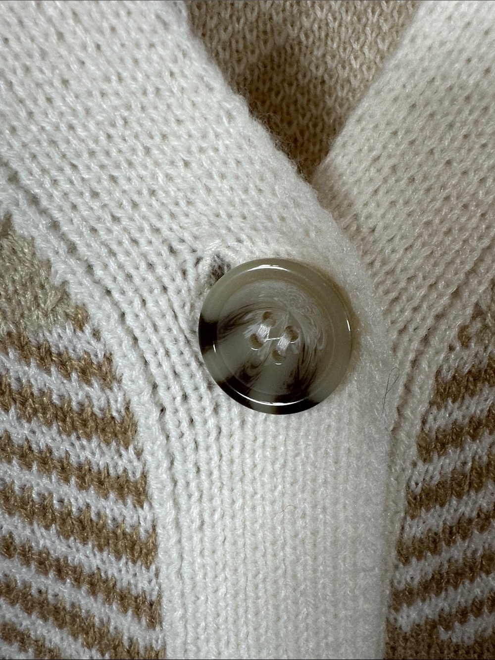 EST. 1948 Buffalo Plaid Button Front Cardigan Sweater Pink & Taupe Women's M - Picture 4 of 9